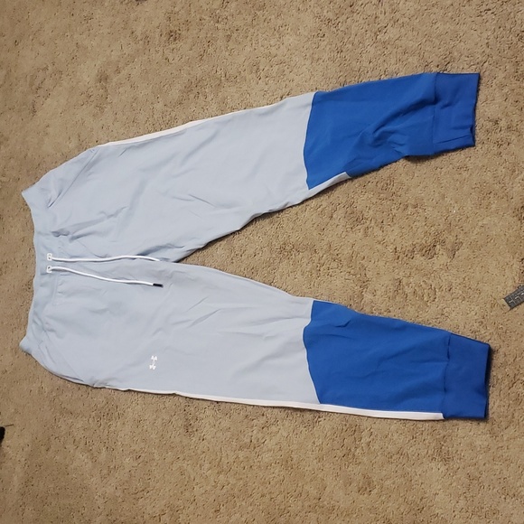 UA joggers - Picture 1 of 4